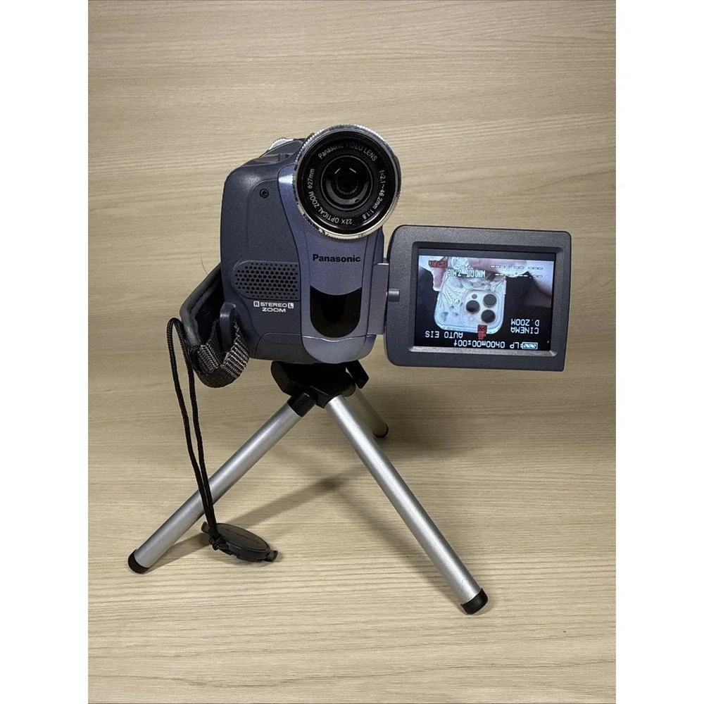 Panasonic PV-GS2 Blue MiniDV Camcorder Video Camera - Tested & Working W/ Tripod